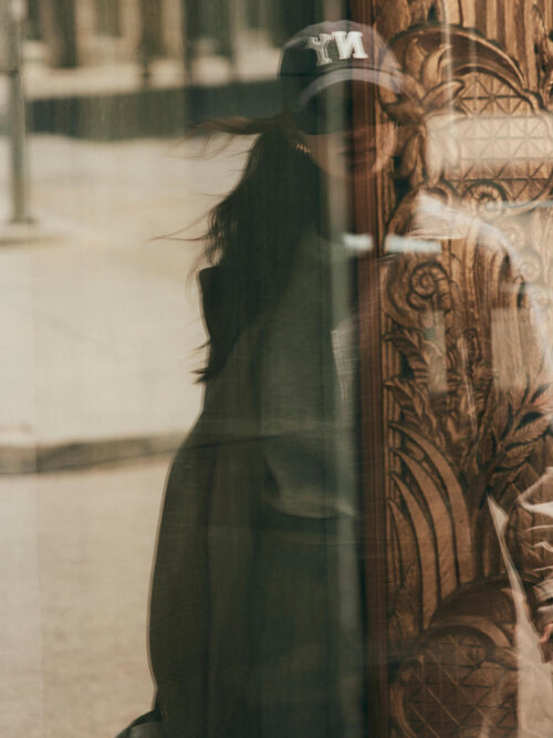 Oldmoney_SHOT_06_1212